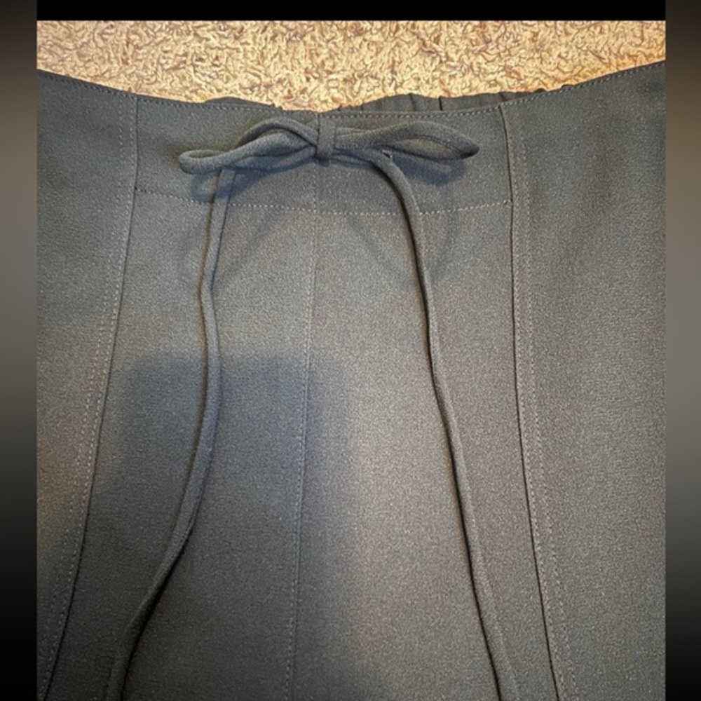 Theory | Women's Drawcord Short Rosina Crepe in Navy Blue Size 4 - Picture 4 of 8